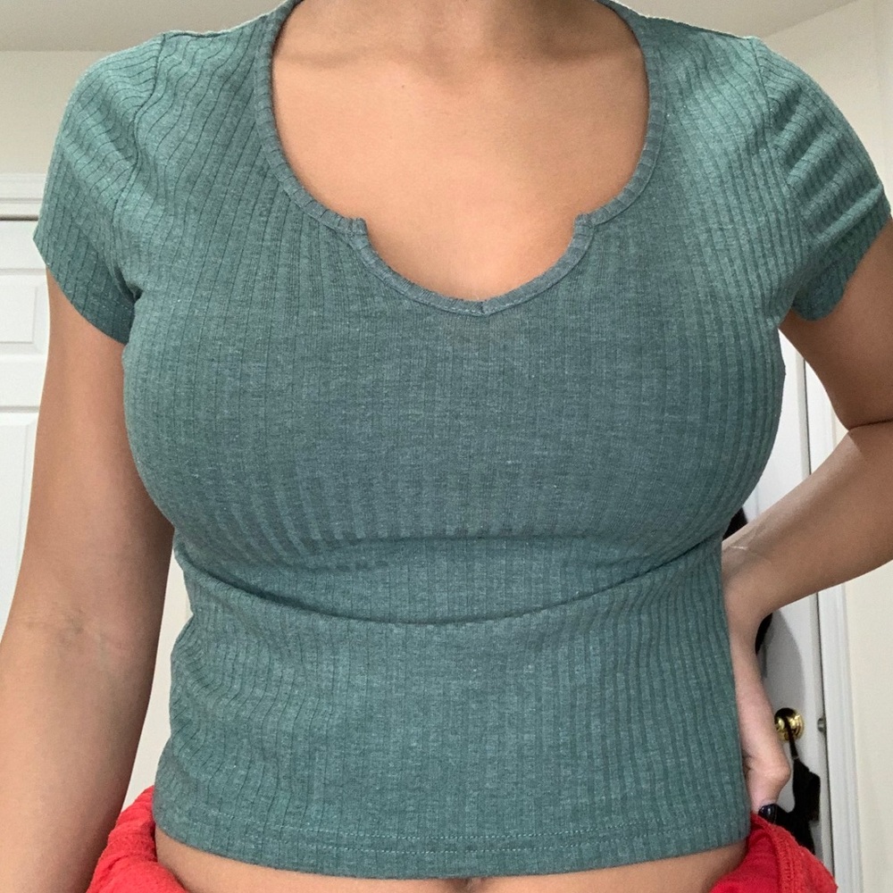 crop top